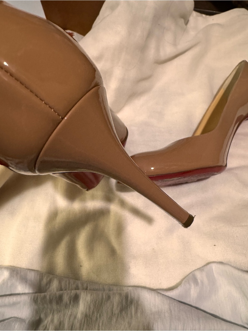 Christian Louboutin Nude Patent Stiletto Pumps with Signature Red Soles - Picture 5 of 11